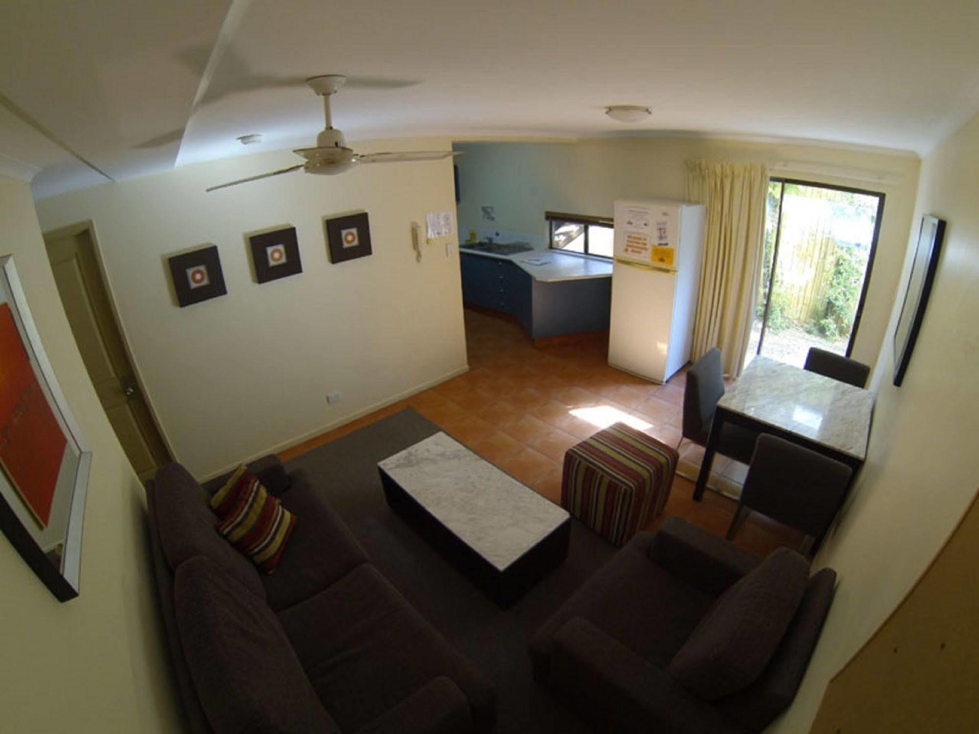 Sleeping Inn Backpackers Resort Gold Coast Luaran gambar
