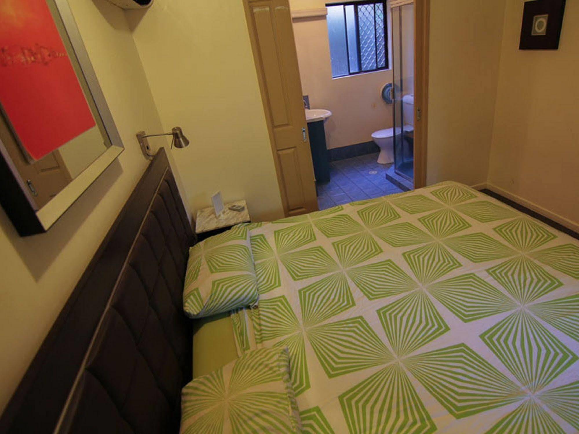 Sleeping Inn Backpackers Resort Gold Coast Luaran gambar