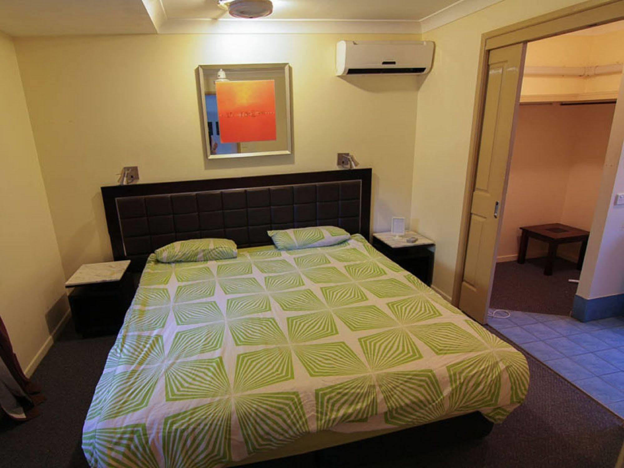Sleeping Inn Backpackers Resort Gold Coast Luaran gambar