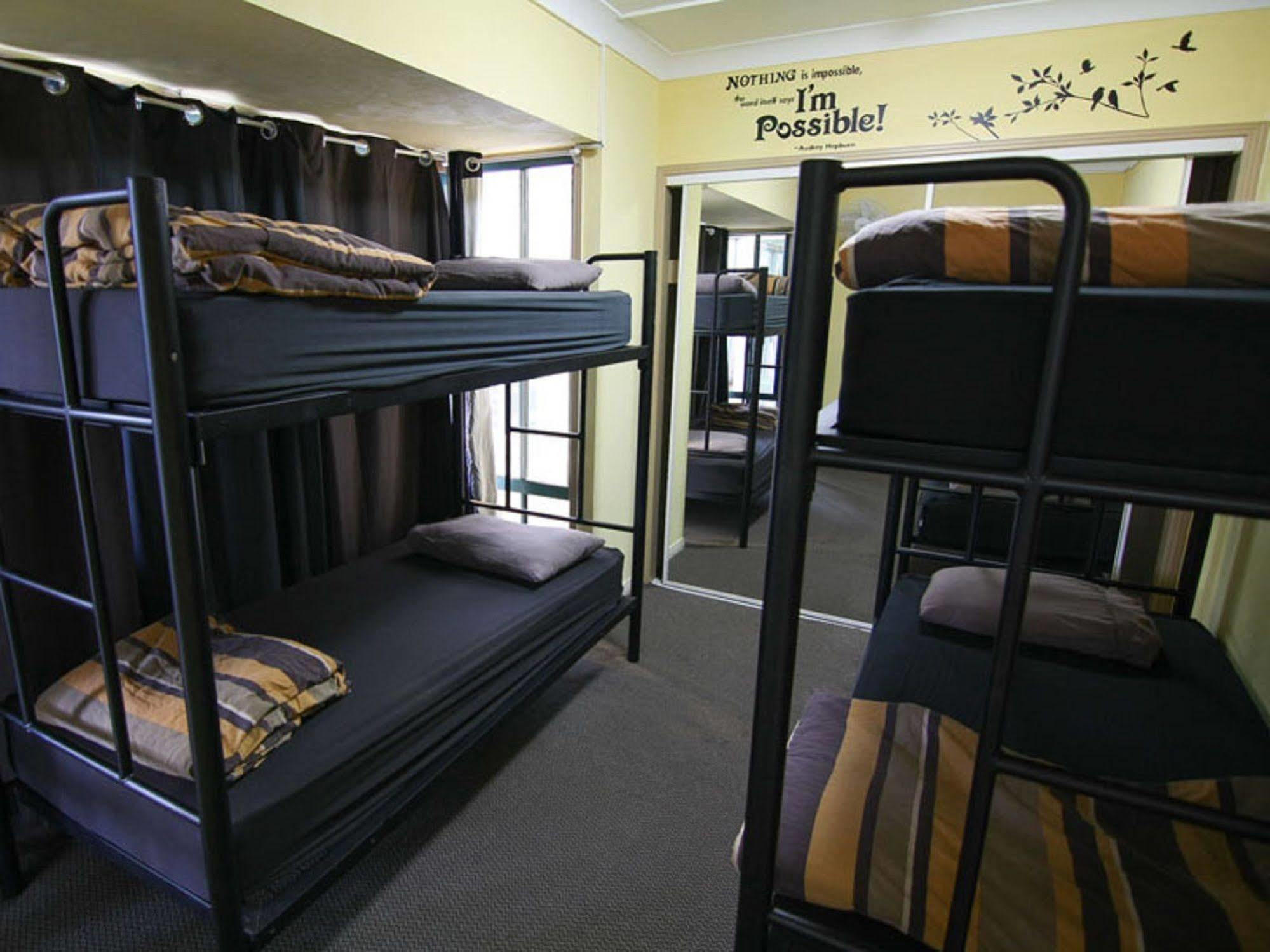 Sleeping Inn Backpackers Resort Gold Coast Luaran gambar